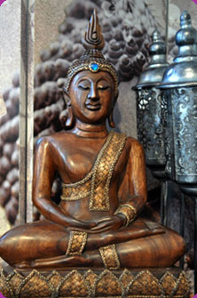 Holz Buddha - Kunsthandwerk (Thailand), Klick: Video auf Youtube